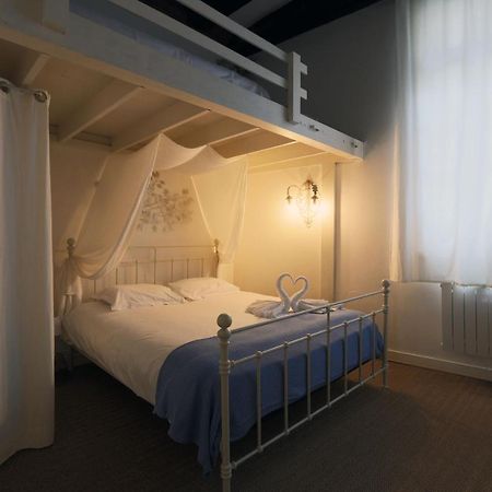 Appartement charme d'ancien au coeur de vieux-tours Extérieur photo