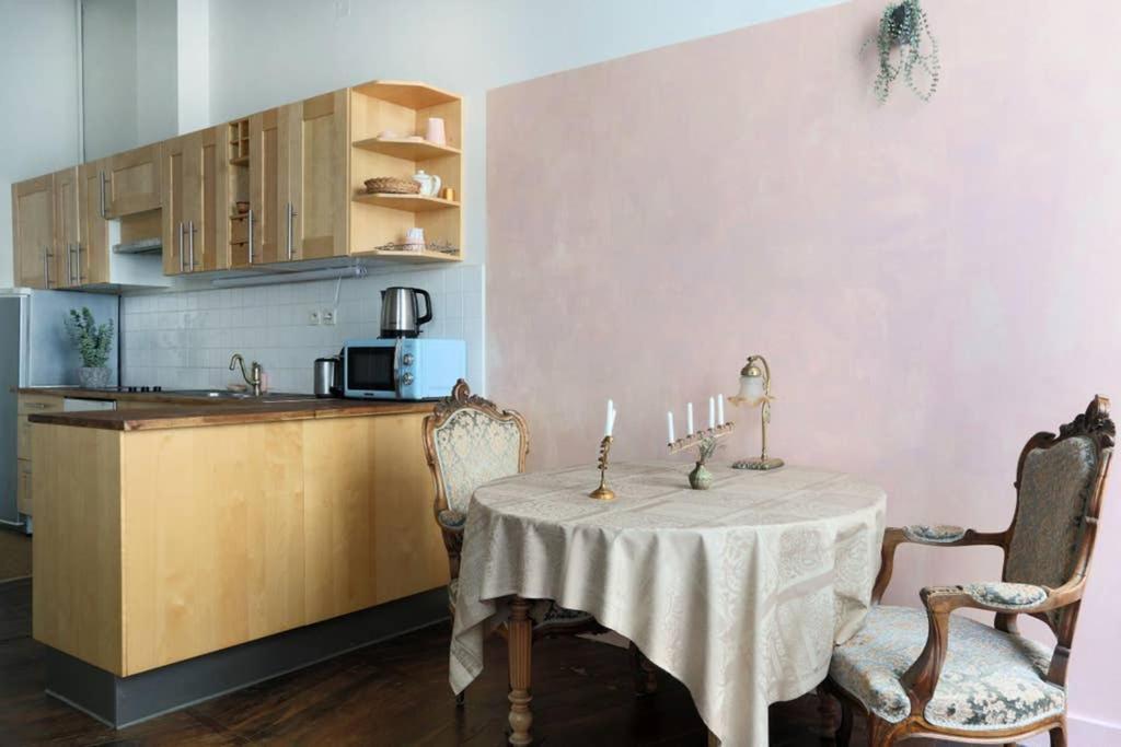 Appartement charme d'ancien au coeur de vieux-tours Extérieur photo