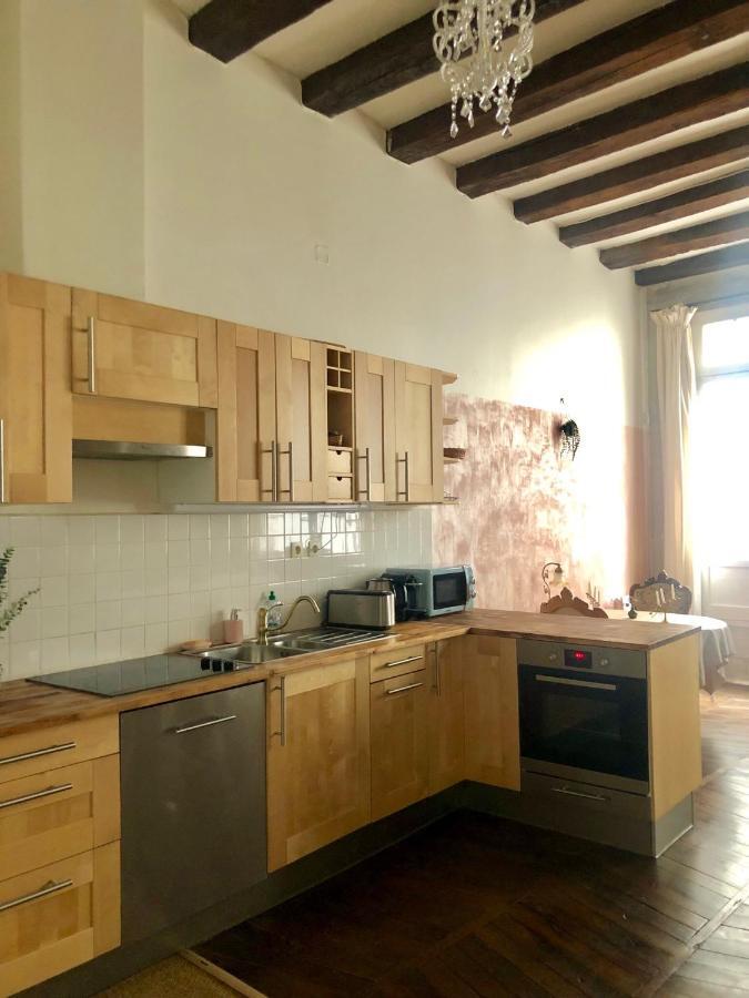 Appartement charme d'ancien au coeur de vieux-tours Extérieur photo