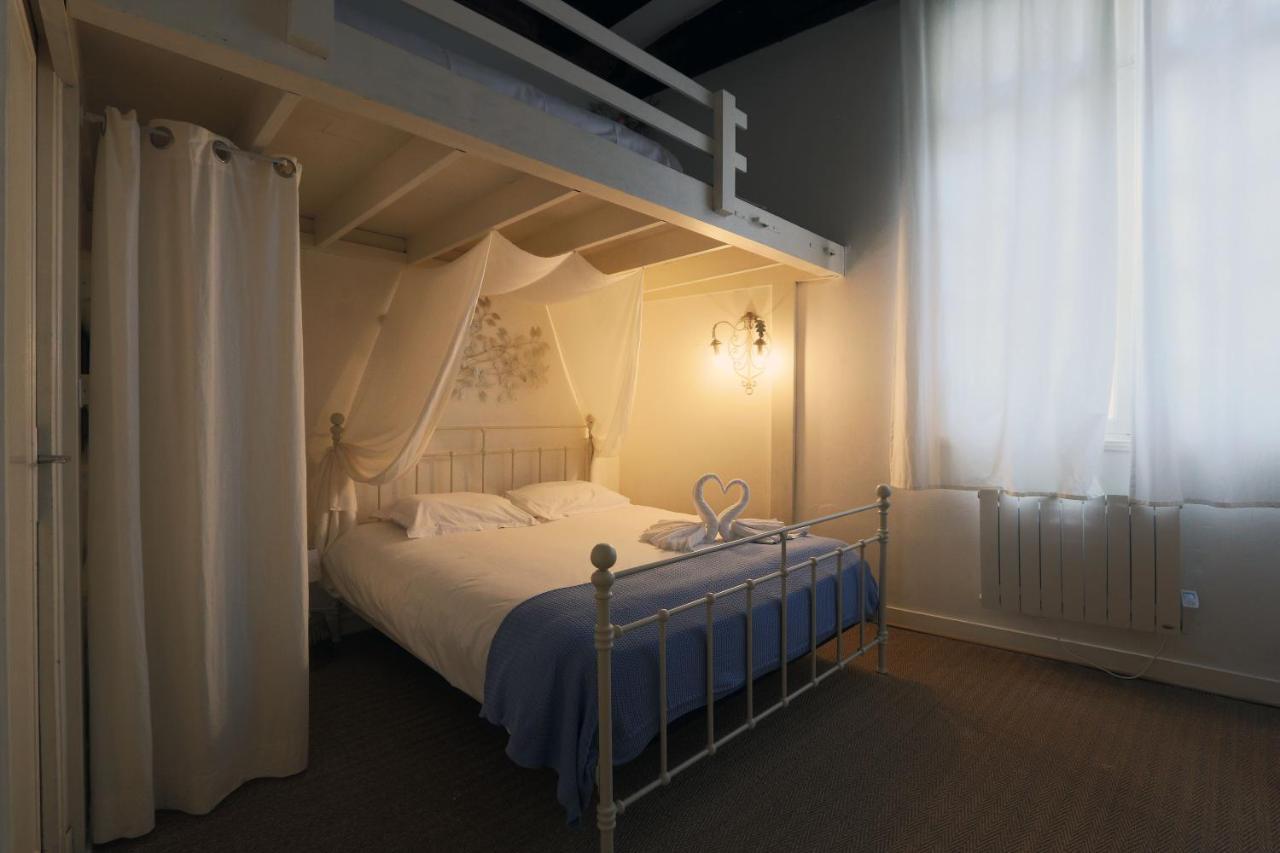 Appartement charme d'ancien au coeur de vieux-tours Extérieur photo